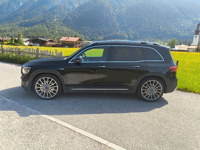 MERCEDES-BENZ GLB 35 AMG GLB 35 4MATIC DCT Standard