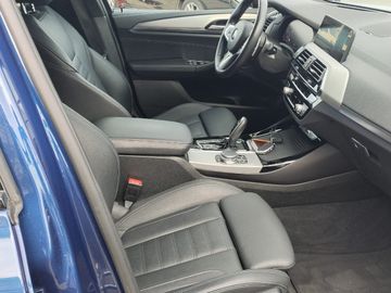 BMW X3 M40d A Head-Up HiFi DAB LED WLAN Pano.Dach