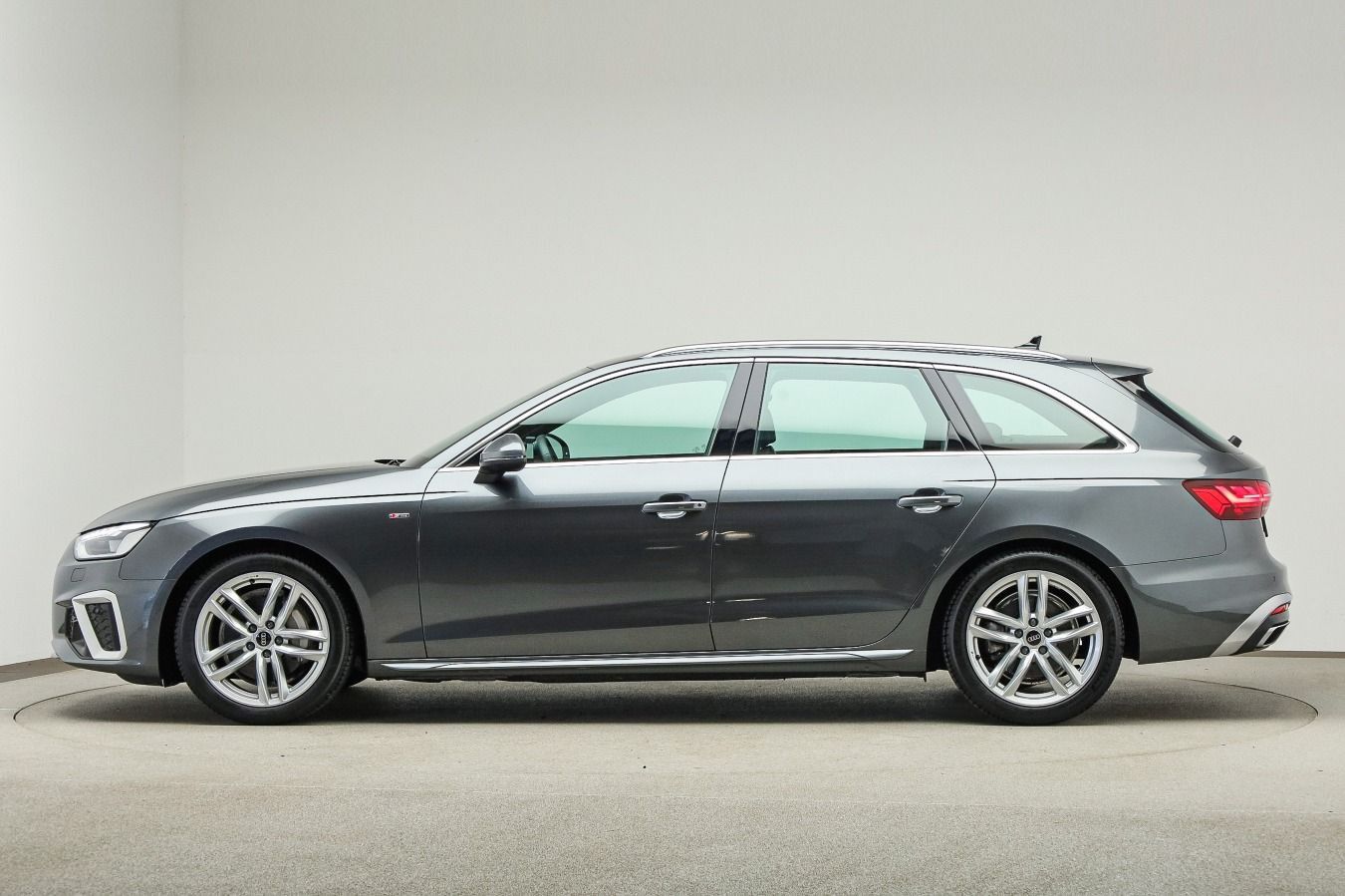 Audi A4 Avant S line 40 TDI qu. Matrix, Stadt, Standh imagem 3