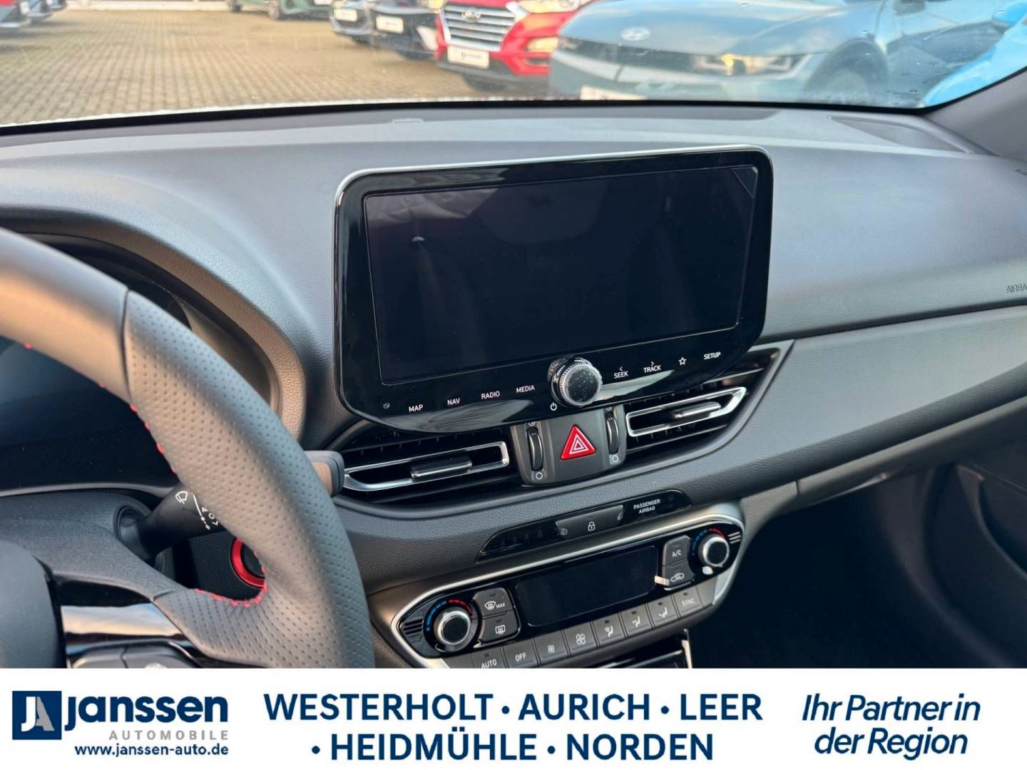 Fahrzeugabbildung Hyundai i30 N LINE Sitz-Paket, Panoramadach