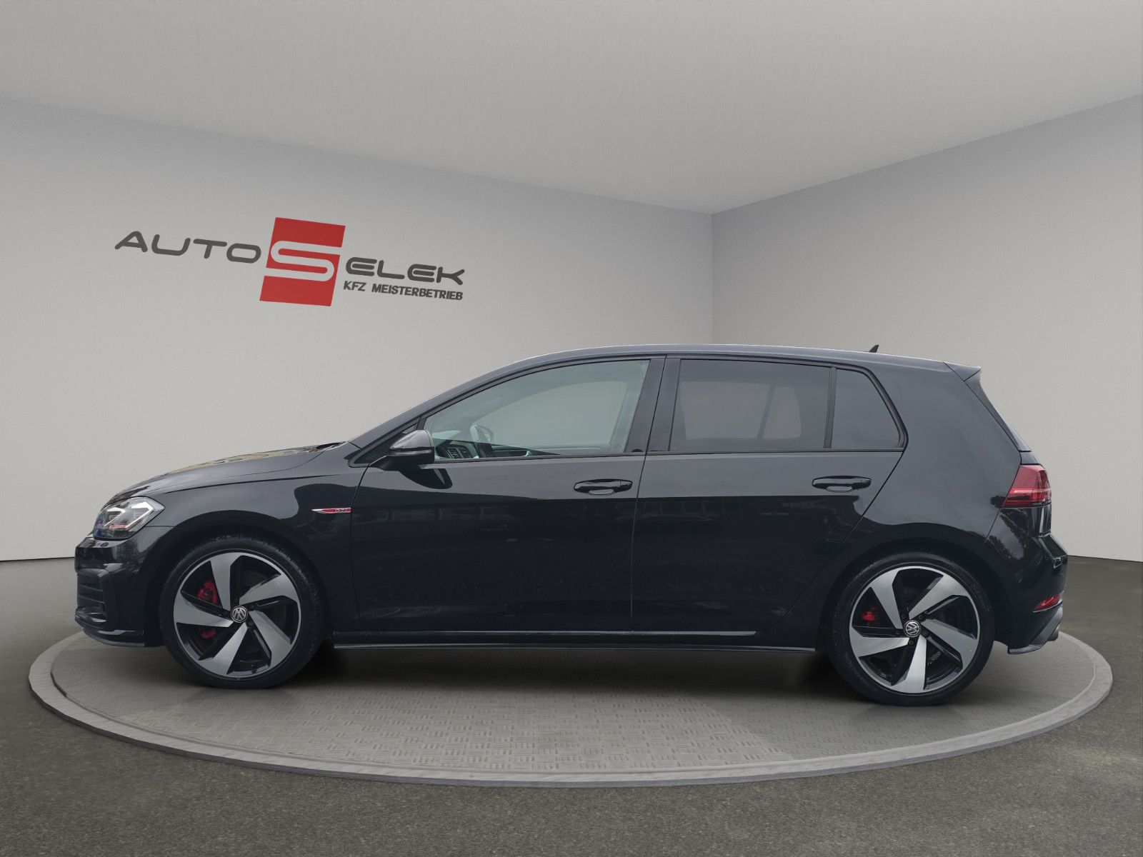 Fahrzeugabbildung Volkswagen Golf VII GTI PERFORMENCE+LED+DIGITAL TACHO+PDC