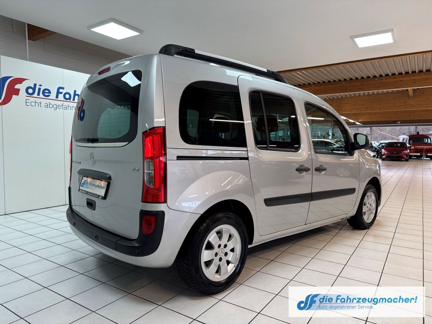 Fahrzeugabbildung Mercedes-Benz Citan 112 lang Klimaautom SHZ Temp PDC Berganfah