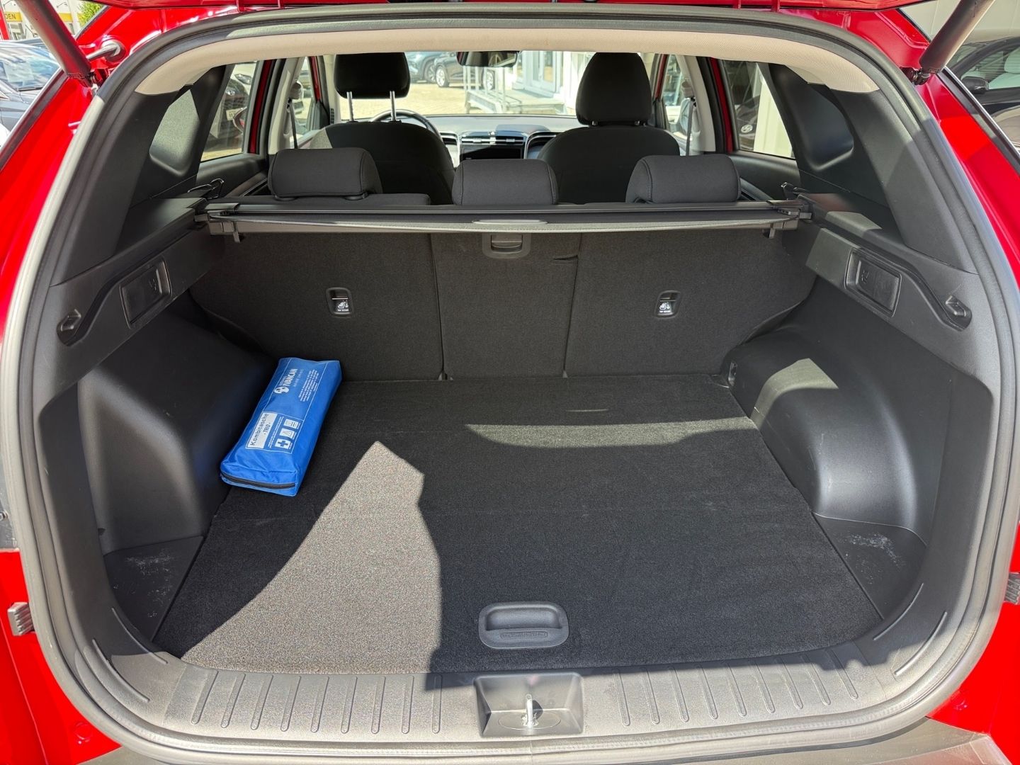 Fahrzeugabbildung Hyundai Tucson Trend Plug-In Hybrid 4WD 1.6 T-GDI +NAVI+