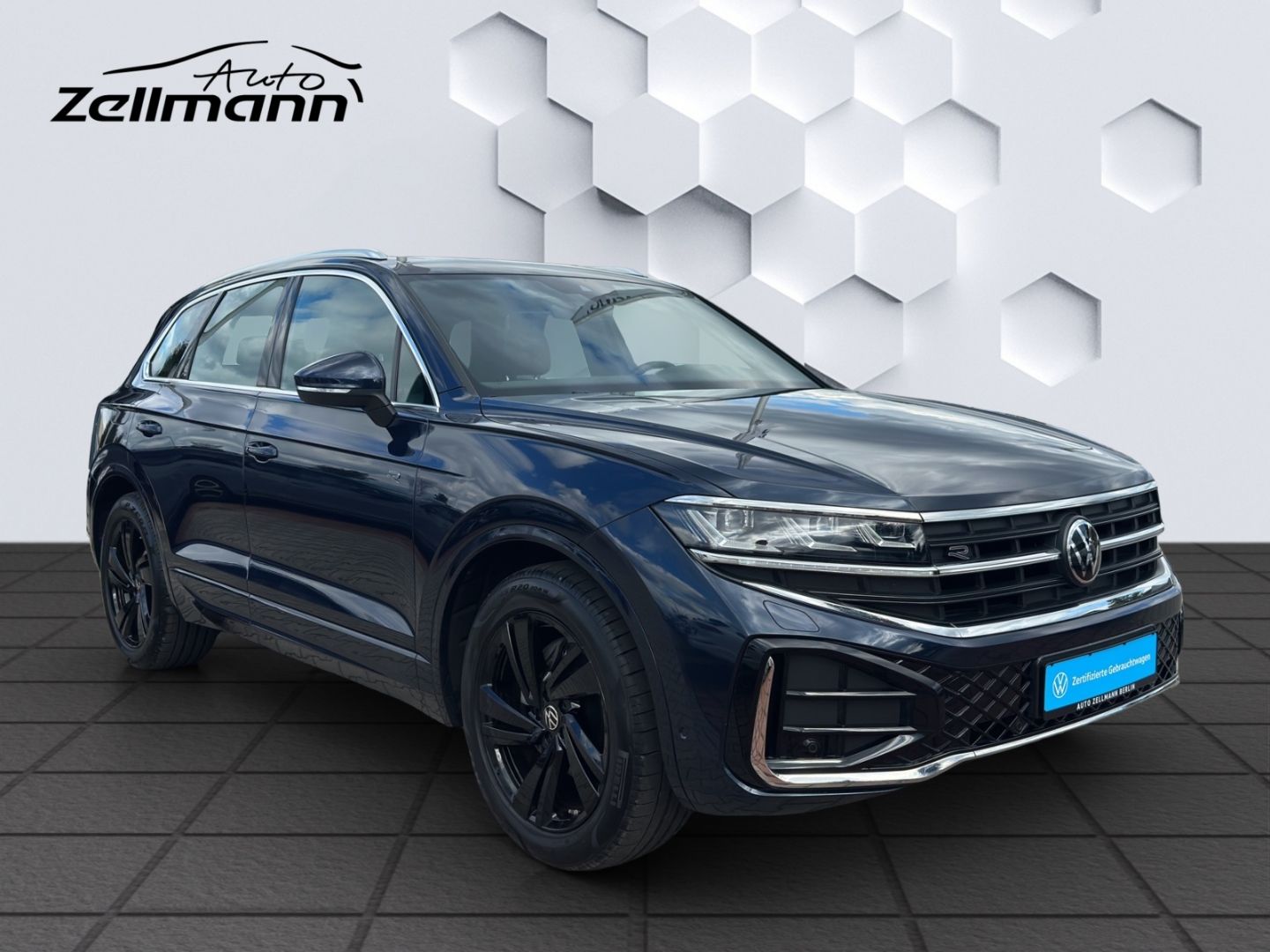 Touareg 3.0l TDI V6 4Motion DSG  R-Line LED Pano