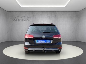 Volkswagen Golf - 5