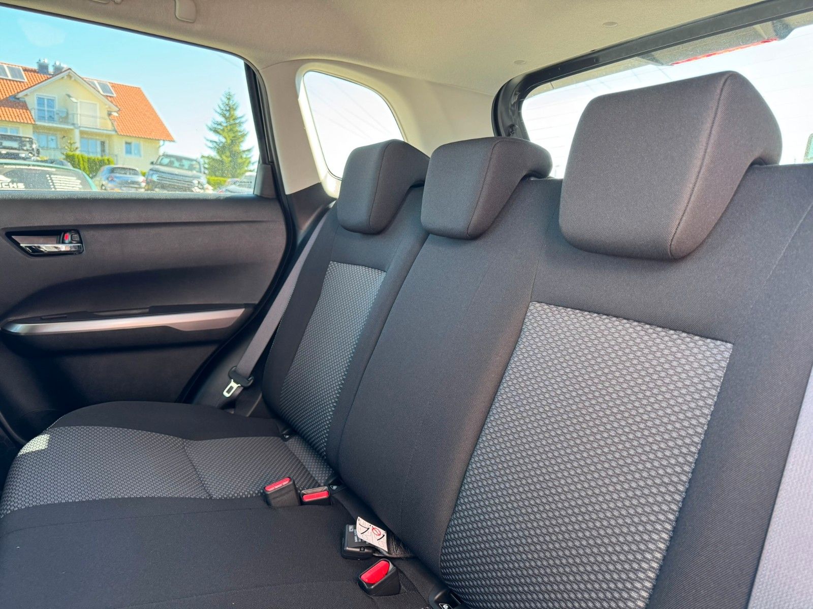 Suzuki Vitara - Bild 11