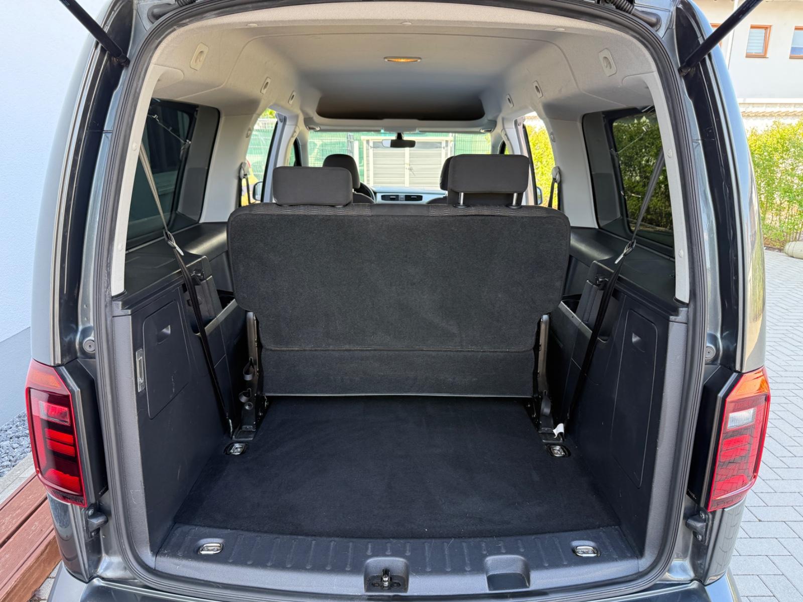 Volkswagen Caddy Maxi-7SITZER-1.HAND-150 PS