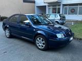 Volkswagen Bora 1.9 TDI  TÜV 10/2027  2.... - Volkswagen Bora aus 2003: TDI