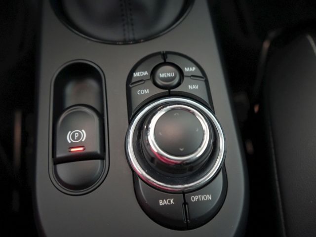 Cooper SE 32,6 kWh+NAVI+CAPRPLAY+LED+KLIMAAUTOMA