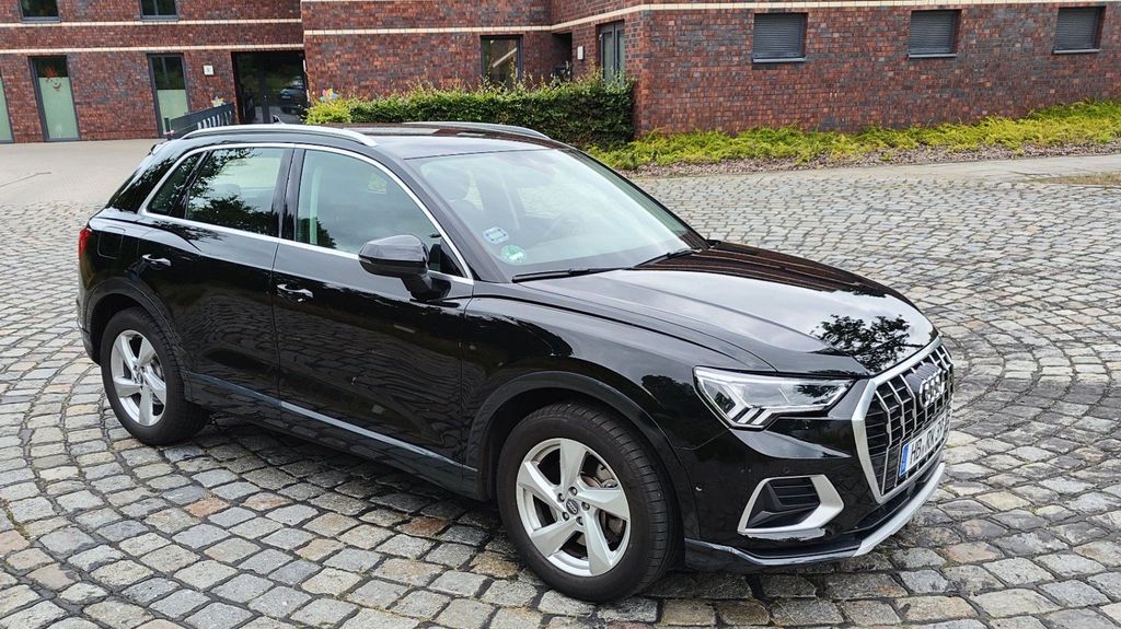 Image of Audi Q3