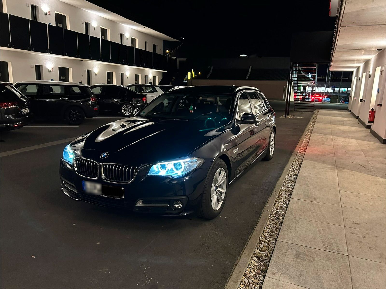 BMW BMW 520d xDrive-Panoramadach, Facelift, An...