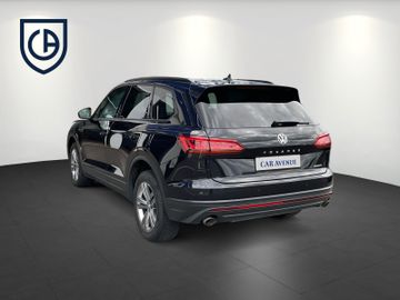 Volkswagen Touareg - 4