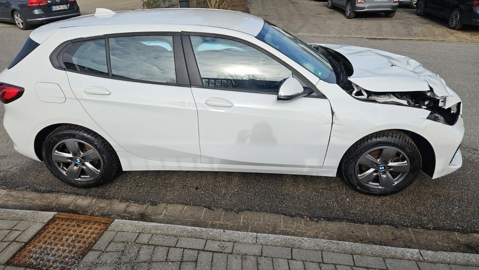 BMW 118i F40 Digital Automatik