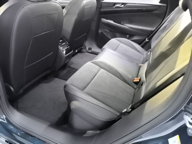 Fahrzeugabbildung Volkswagen ID.7 Tourer Pro S 210 kW (286 PS) 86 kWh 1-Gang-