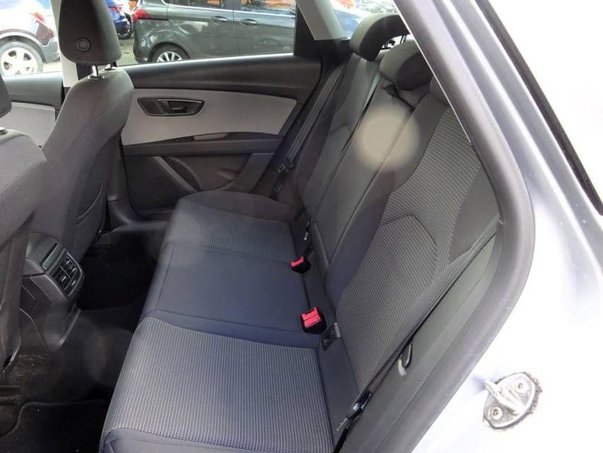 Fahrzeugabbildung SEAT Leon ST 1.6 TDI Style Navi  ALW-Reifen