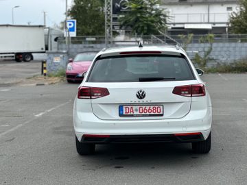 Volkswagen Passat Variant - 4