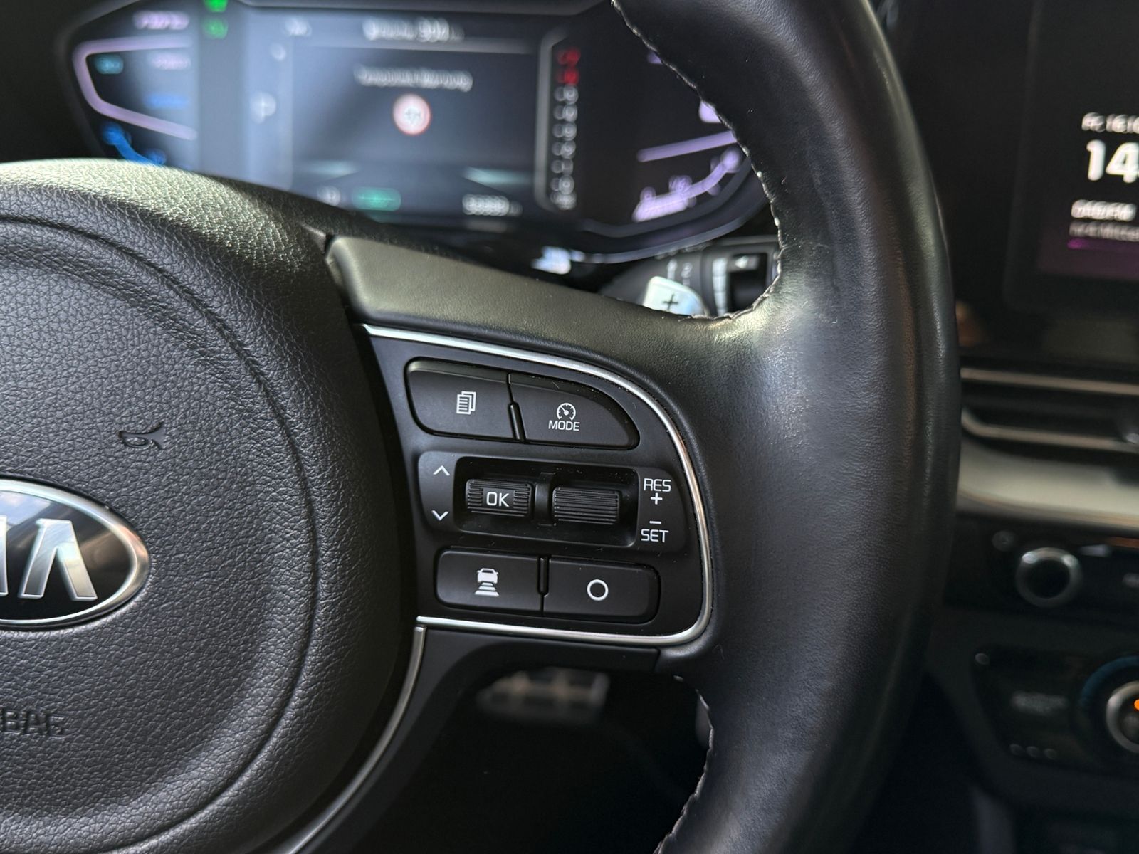 Fahrzeugabbildung Kia Niro Spirit Hybrid HEV AHK LED NAV SHZ
