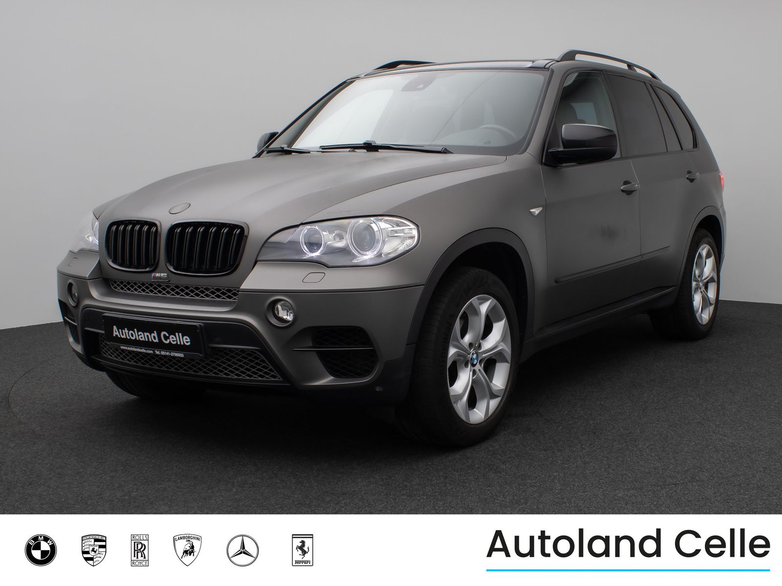 Fahrzeugabbildung BMW X5 xD40d  Sport Panorama Kamera HUD HiFi SoftCL