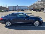 Mercedes-Benz E 250 Coupé / NEU TÜV!! - Mercedes-Benz E 250: Blau