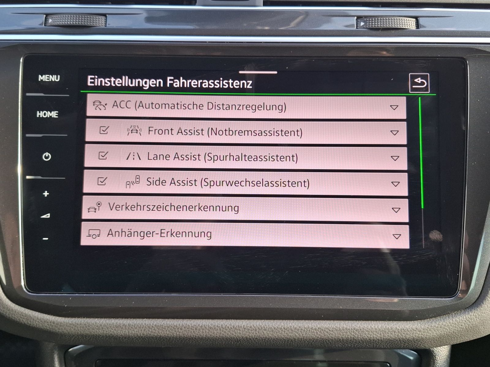 Fahrzeugabbildung Volkswagen Tiguan eHybrid Elegance DSG Matrix AHK Navi AID