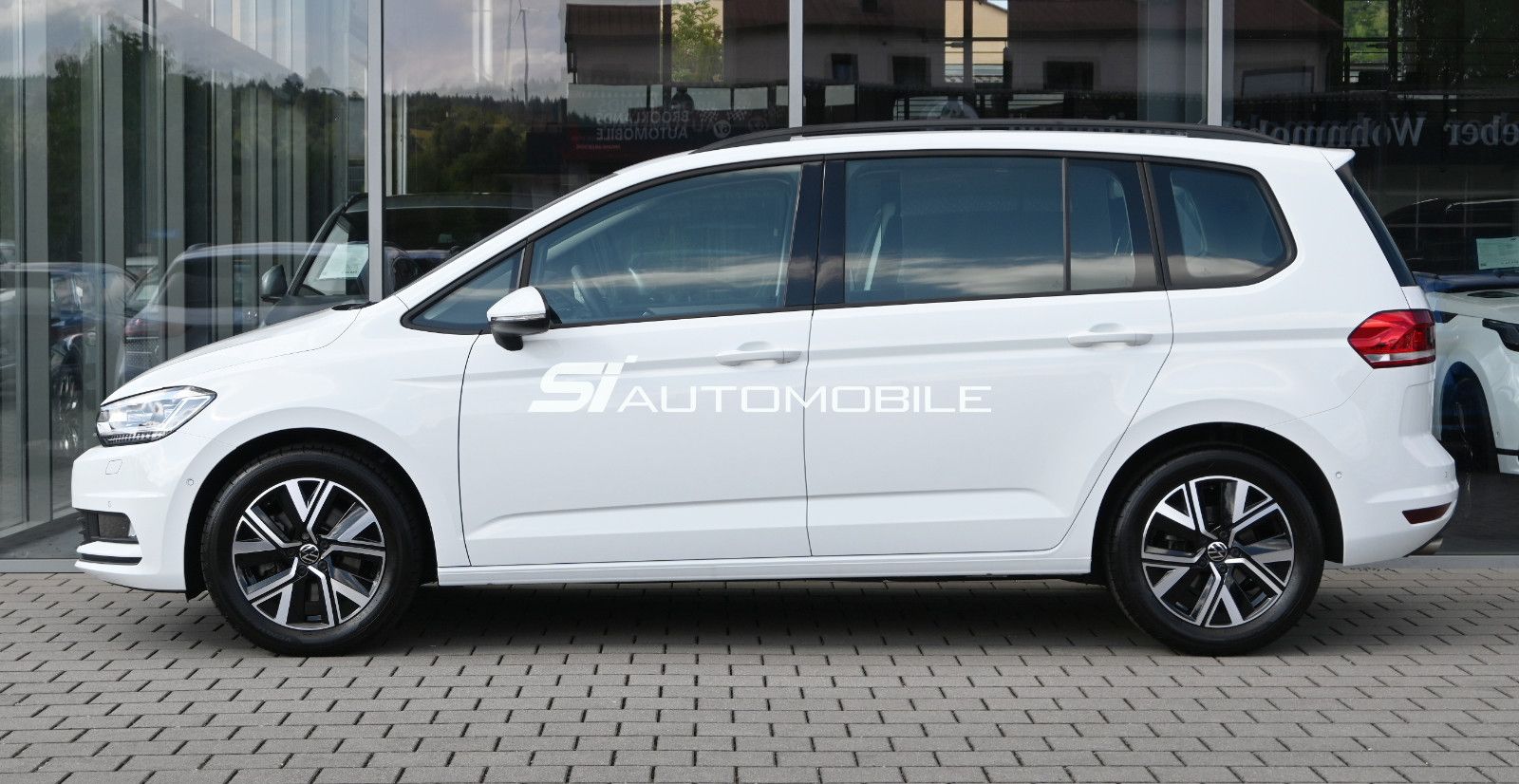 Fahrzeugabbildung Volkswagen Touran 2.0 TDI DSG Comfortline °UVP 58.262€°STHZ