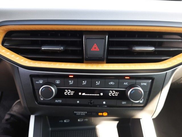 Fahrzeugabbildung Seat Arona Style 1.0TSI LED SitzHz 18" Klimaaut. 0,99