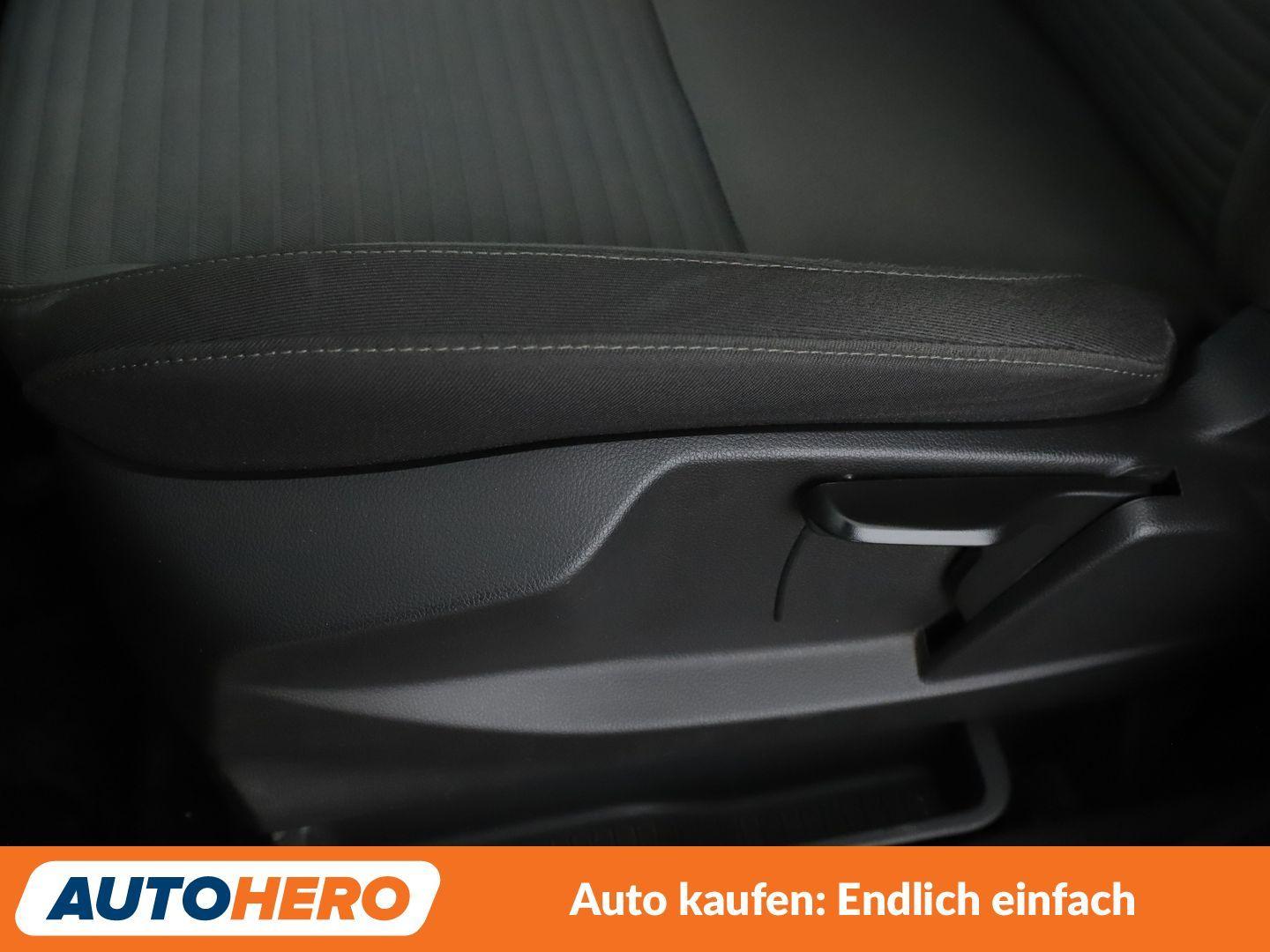 Ford C-Max 1.0 EcoBoost Titanium *NAVI*TEMPO*PDC*SHZ*