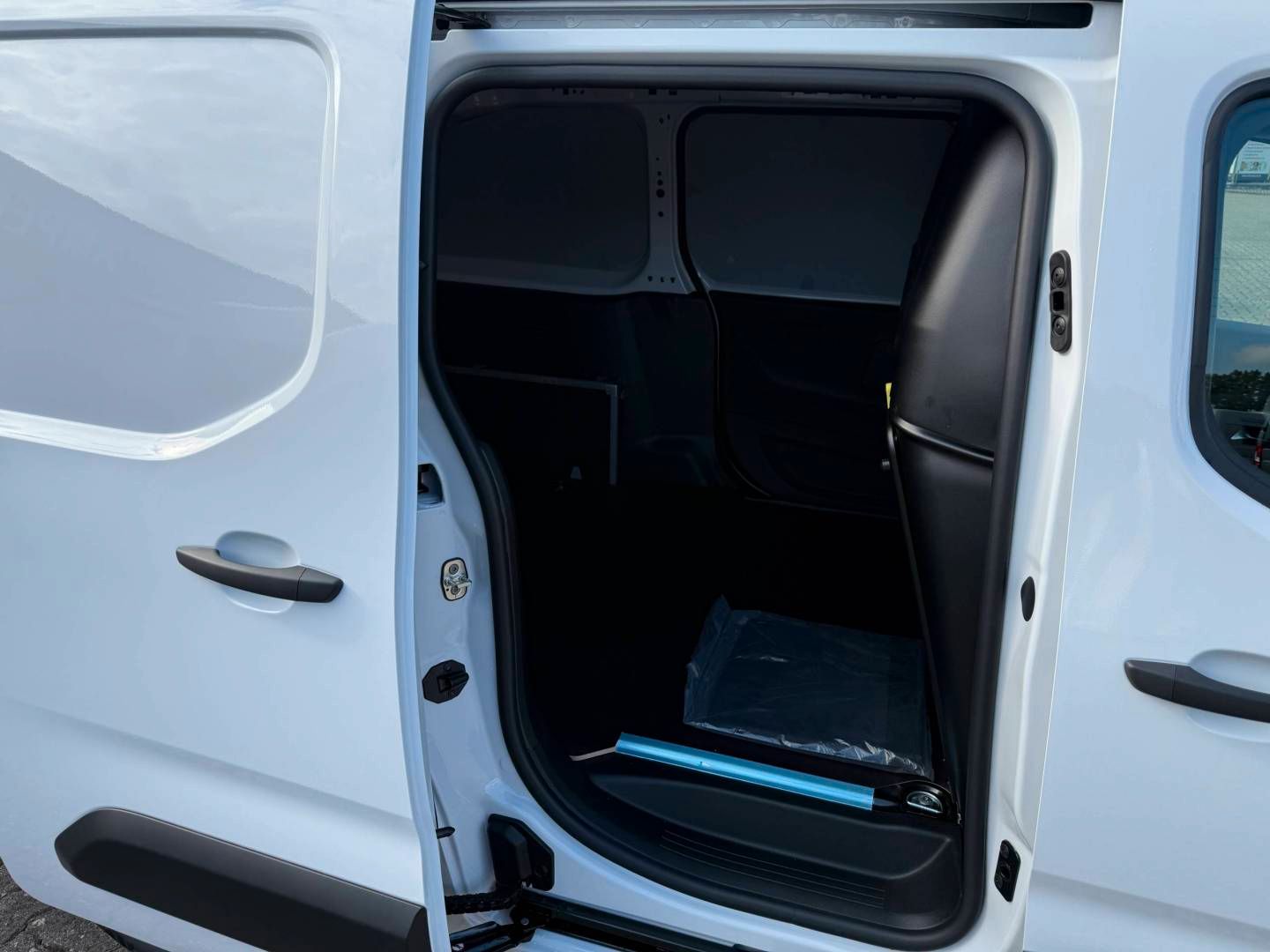 Fahrzeugabbildung Fiat Doblo XL KAWA100 MT6