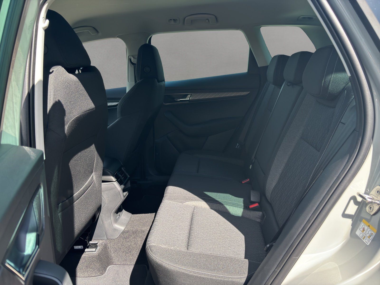 Fahrzeugabbildung SKODA Karoq Balance 1,5 TSI ACC+AHK+MATRIX-LED+KAMERA
