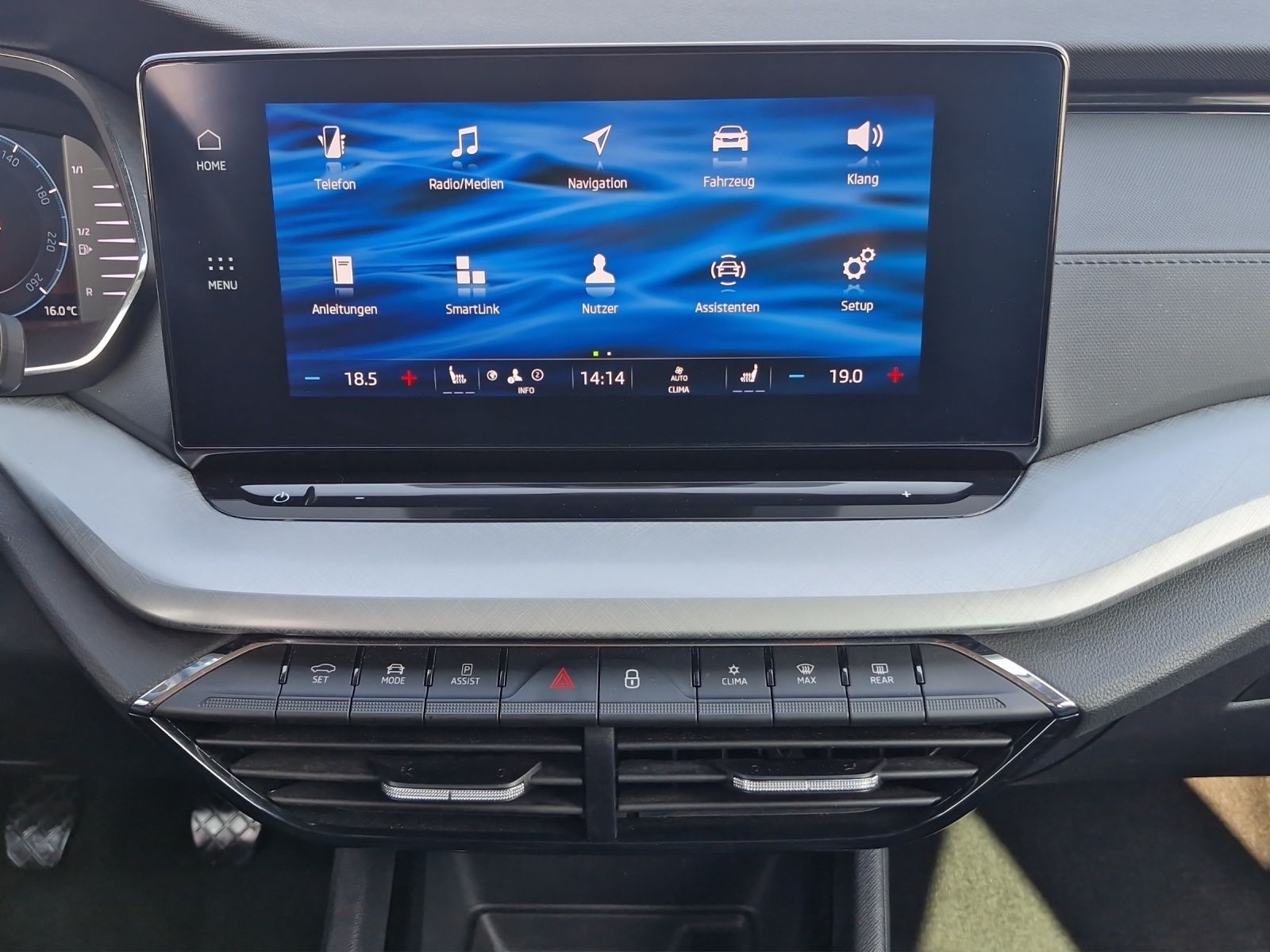 Fahrzeugabbildung SKODA Octavia Combi Ambition 2.0 TDI LED Navi AHZ SH A
