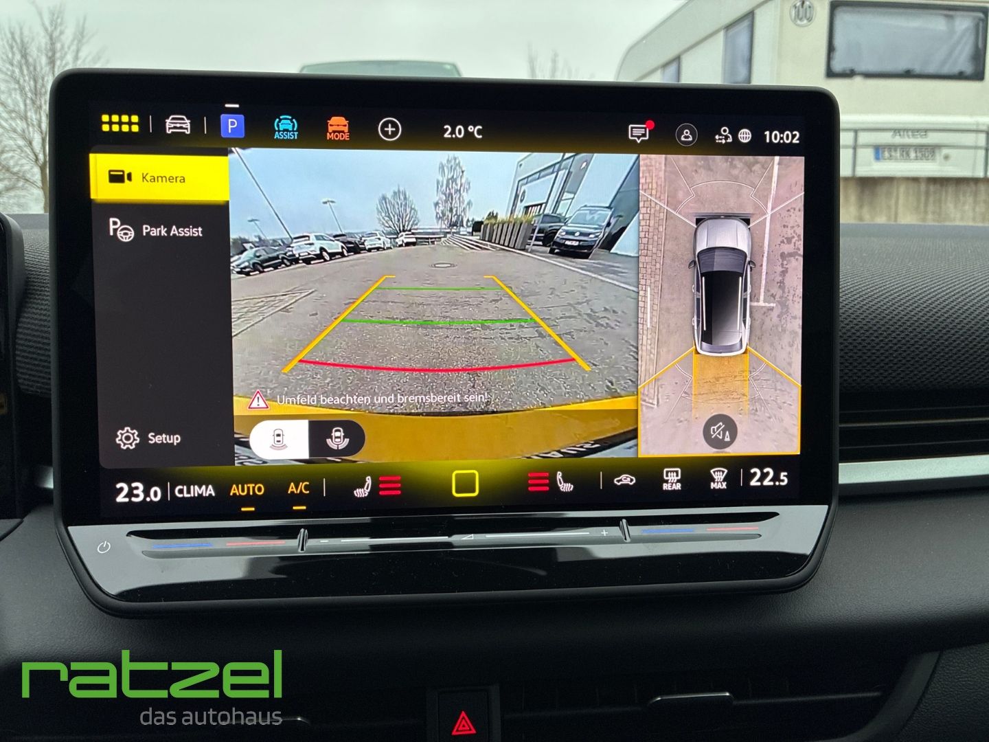 Fahrzeugabbildung Volkswagen T-Roc R-LINE 1.5 eTSI DSG IQ.Drive+LED+Keyless