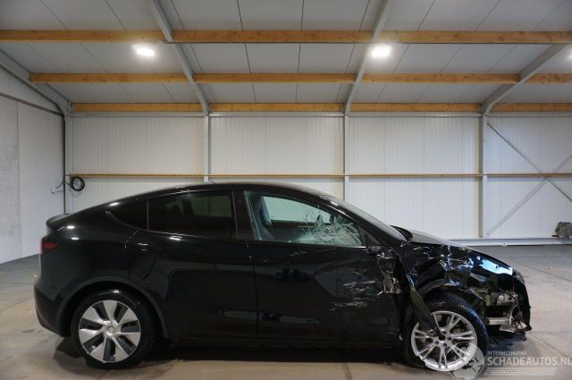 Tesla Model Y 175kW RWD 58kWh