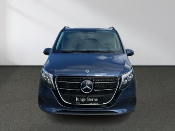 Mercedes V 220 - 5