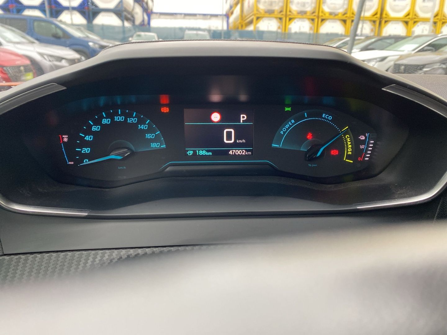 Fahrzeugabbildung Peugeot 2008 e- Allure Elektromotor 136 *Navi*Kamera*Sit
