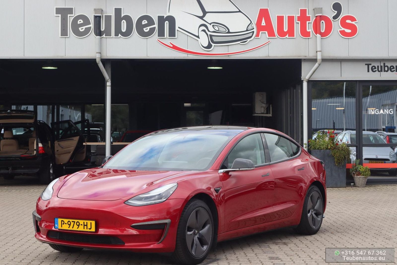 TESLA Model 3
