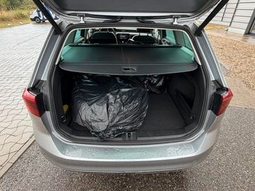 Volkswagen Passat Variant - 12