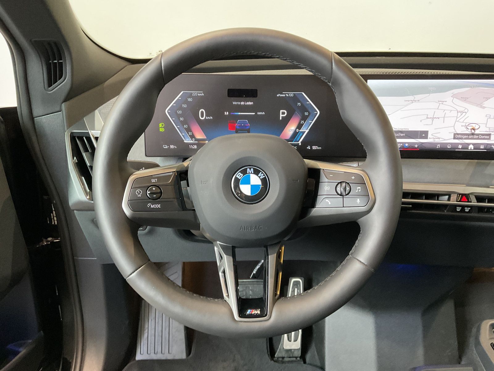 Fahrzeugabbildung BMW iX xDrive45 Harman Kardon Surround | Sitzbelüftu