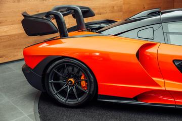 2019 Mclaren SENNA GTR thumbnail 17
