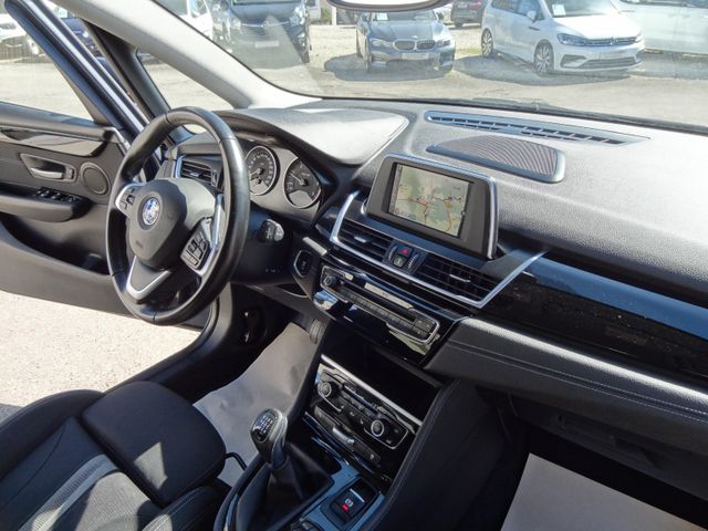Fahrzeugabbildung BMW 218d Active Tourer/150PS/Navi/PDC/