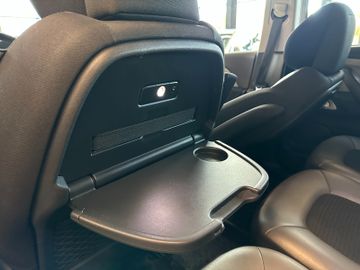 MYAUTOCENTER – Gebraucht- und Jahreswagen mit Werkstattservice in Pfaffenhofen Citroën C4 *KEYLESS*MASSAGE*TEMPO*NAVI*