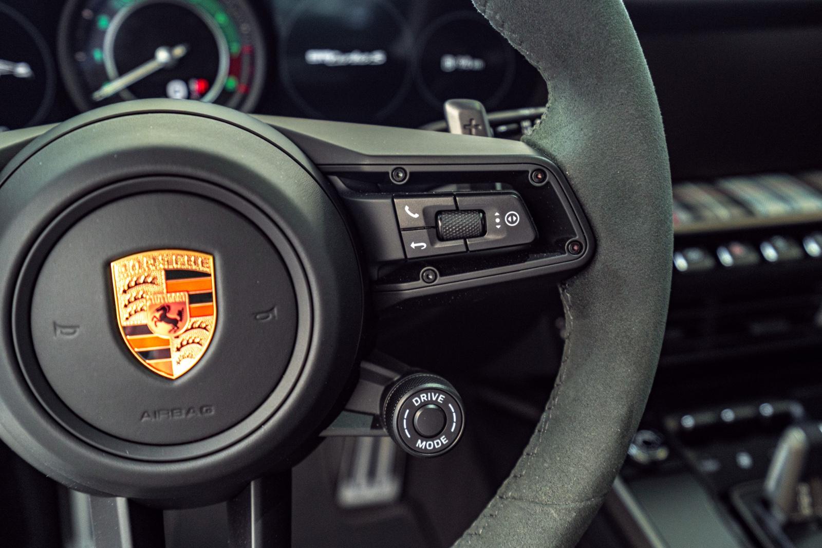 Porsche 911 Turbo 50 Jahre*Carbondach*Heritage*Burm*360°