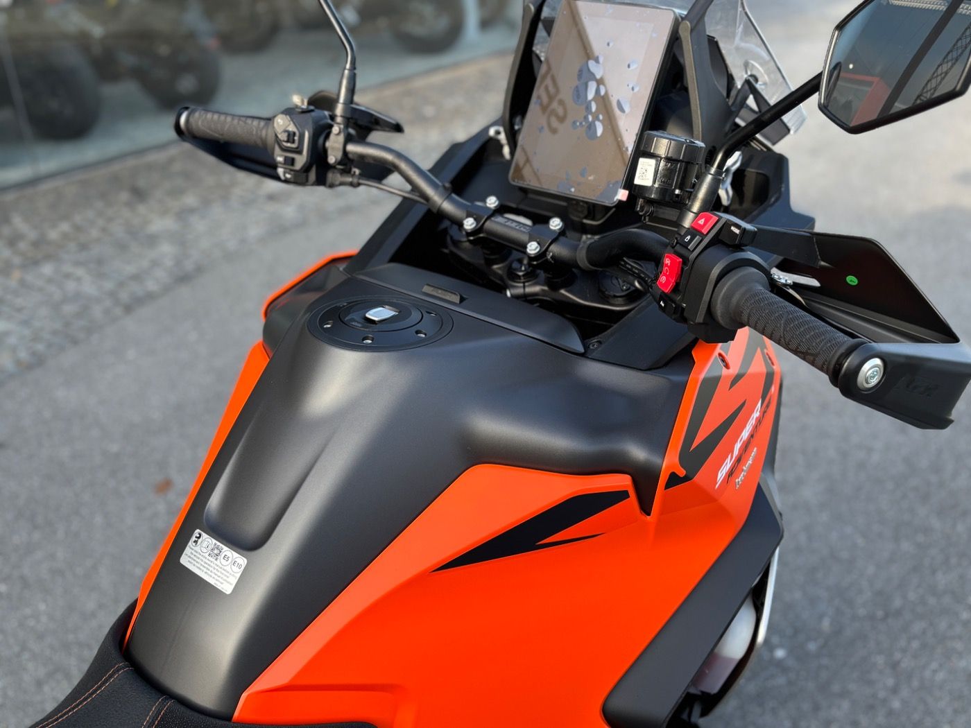 Fahrzeugabbildung KTM 1390 Super Adventure S EVO 4 Jahre Garantie