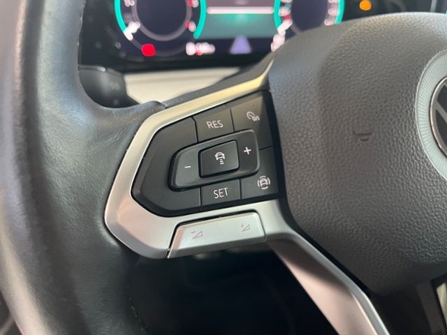 Fahrzeugabbildung Volkswagen Golf Variant 2.0 TDI Life LED NAVI SIDE ASSIST S