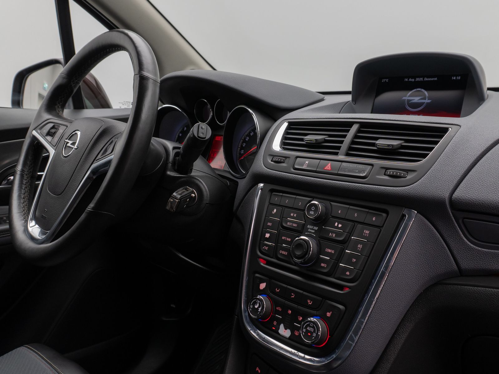 Fahrzeugabbildung Opel Mokka Innovation ecoFlex 4x4 Kamera Navi Bi-Xeno