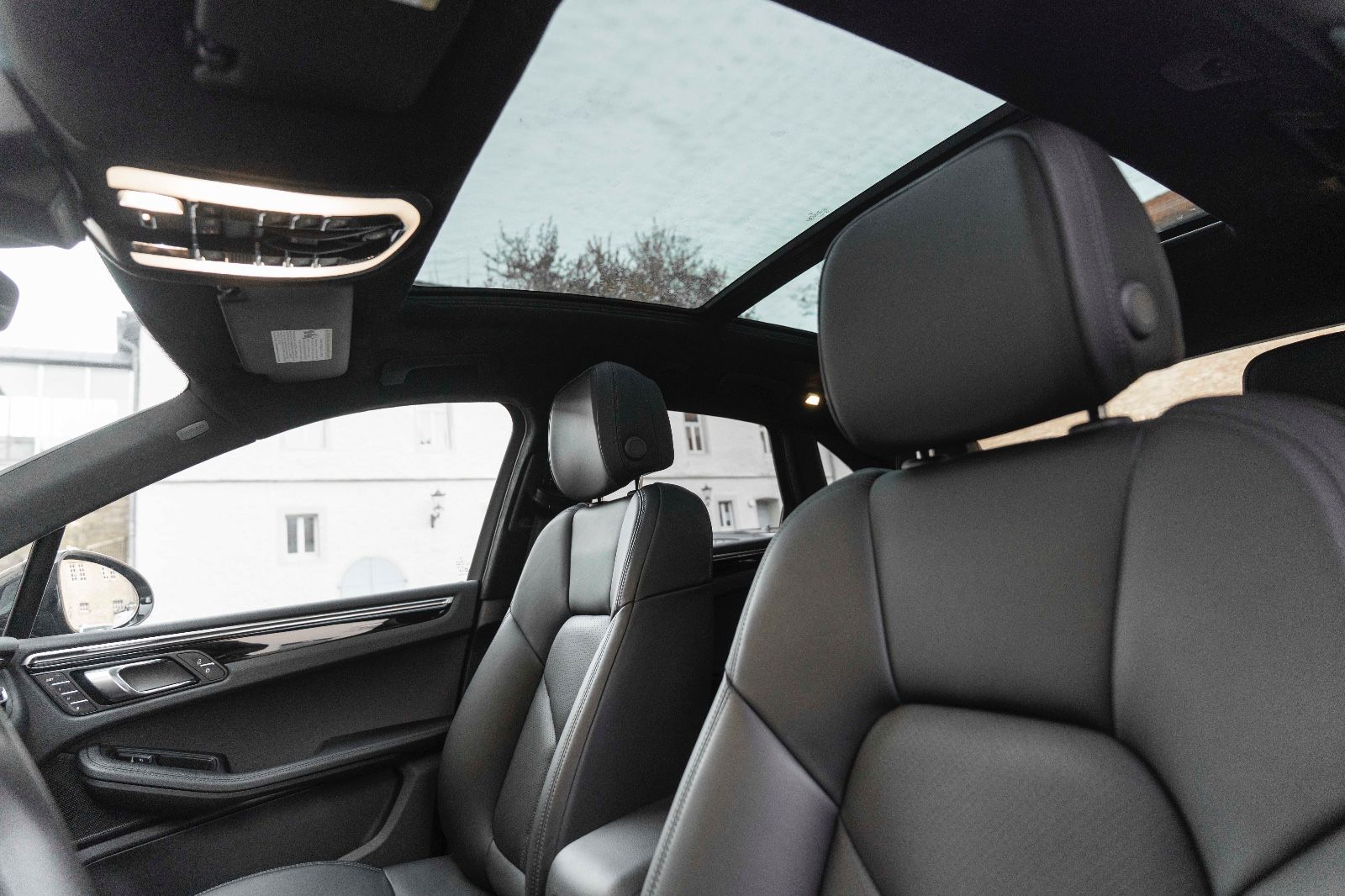 Fahrzeugabbildung Porsche Macan LED 360° BOSE PANO NAV SZH 14 WEGE MEMORY