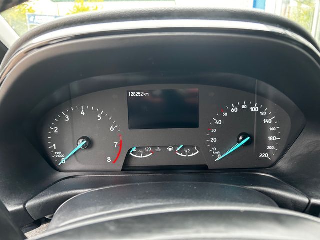 Fiesta Titanium*SHZ*PDC*WINTERPAKET*