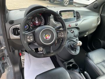 Fahrzeugabbildung Abarth 695 XSR Yamaha Limited Edition, Leder, Akrapovic