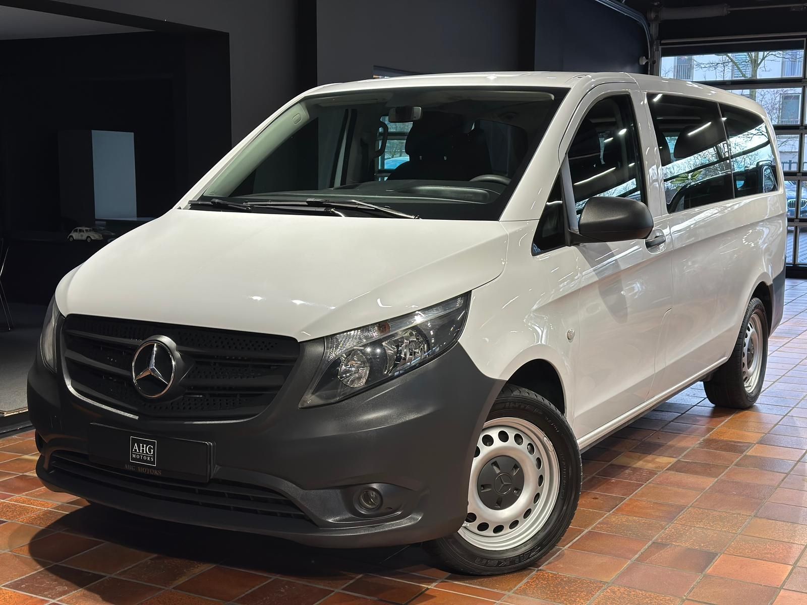 Mercedes-Benz VITO TOURER 114 4X4 9G LANG 8-SITZE SHZ TEMPOMAT