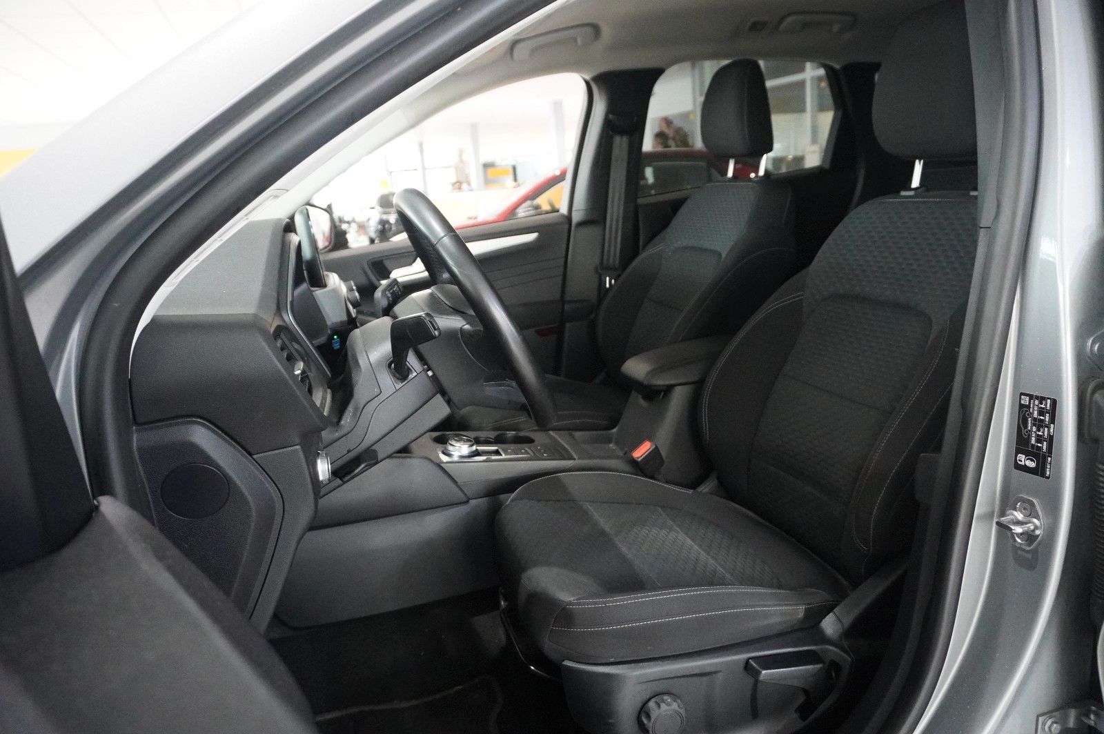 Fahrzeugabbildung Ford Kuga 1.5D COOL & CONN. NAVI/LED/SHZ/TEMP./NEBEL