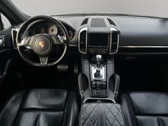 PORSCHE Cayenne S Diesel 8xBereift|Bose|Luftfahrwerk